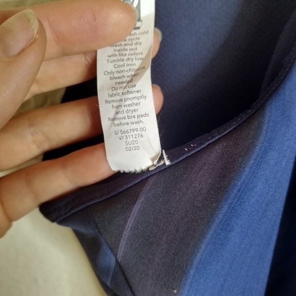 Athleta Lightning Print Support Top Sz Xs - Picture 6 of 7